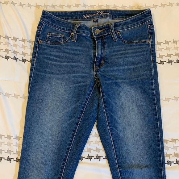 Universal thread skinny jeans - Picture 1 of 3